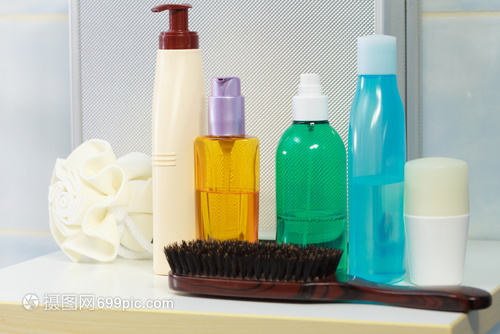浴室護(hù)理 液皂與化妝品瓶的衛(wèi)生管理與零售趨勢